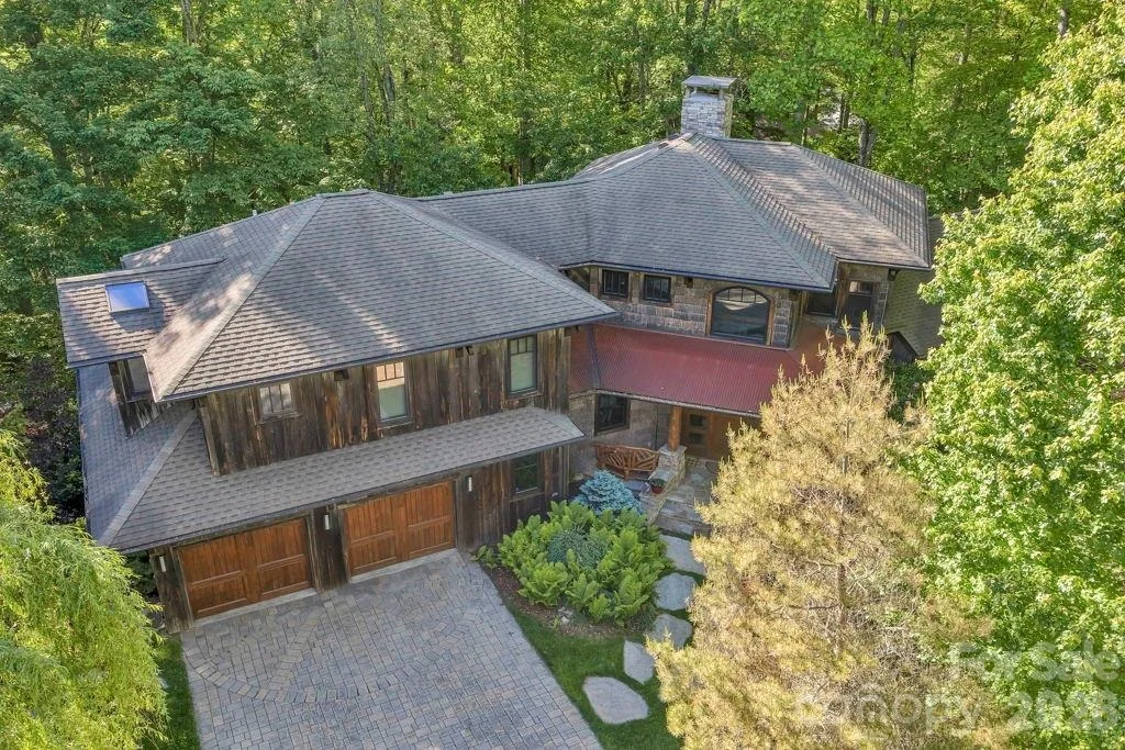 Photo of 355 Oakley Green None