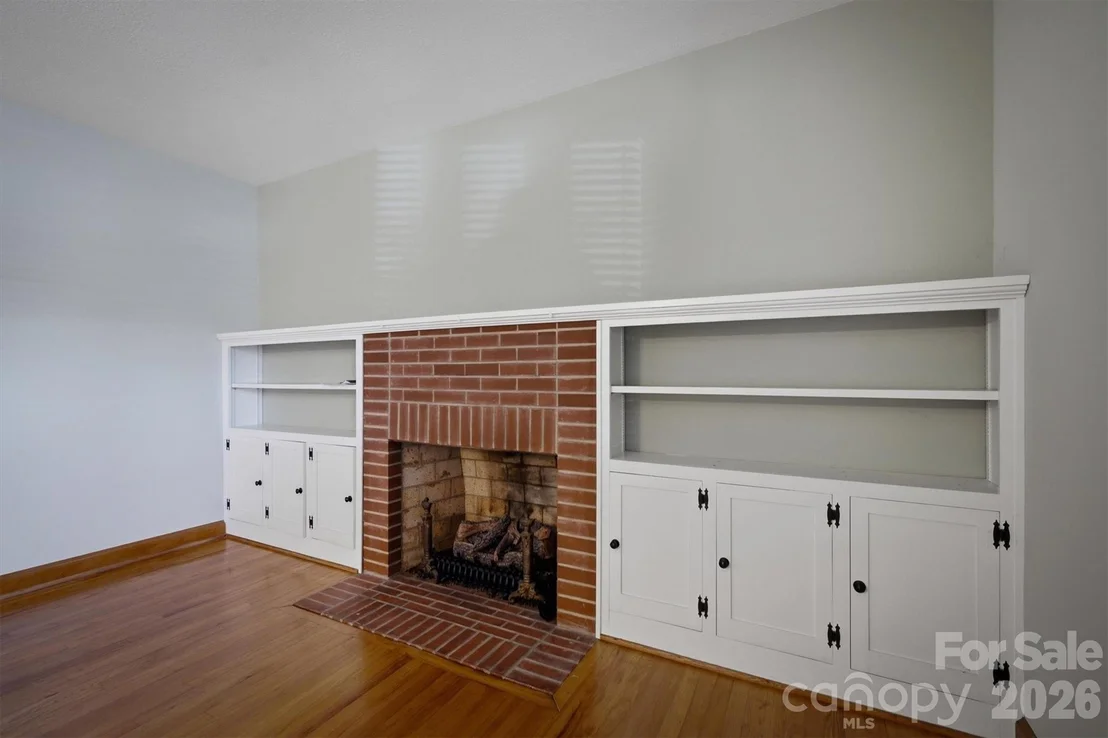 Photo of 114 Harris Drive