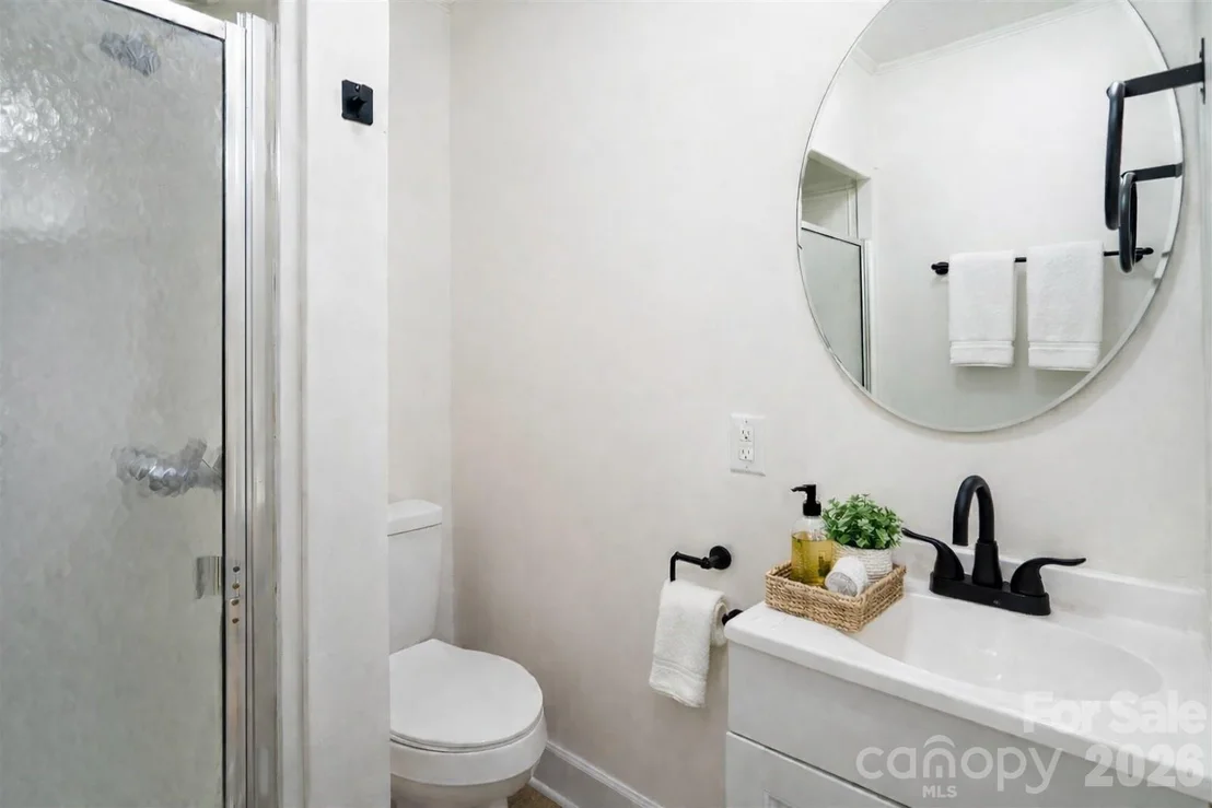 Photo of 3115 Crestview Drive