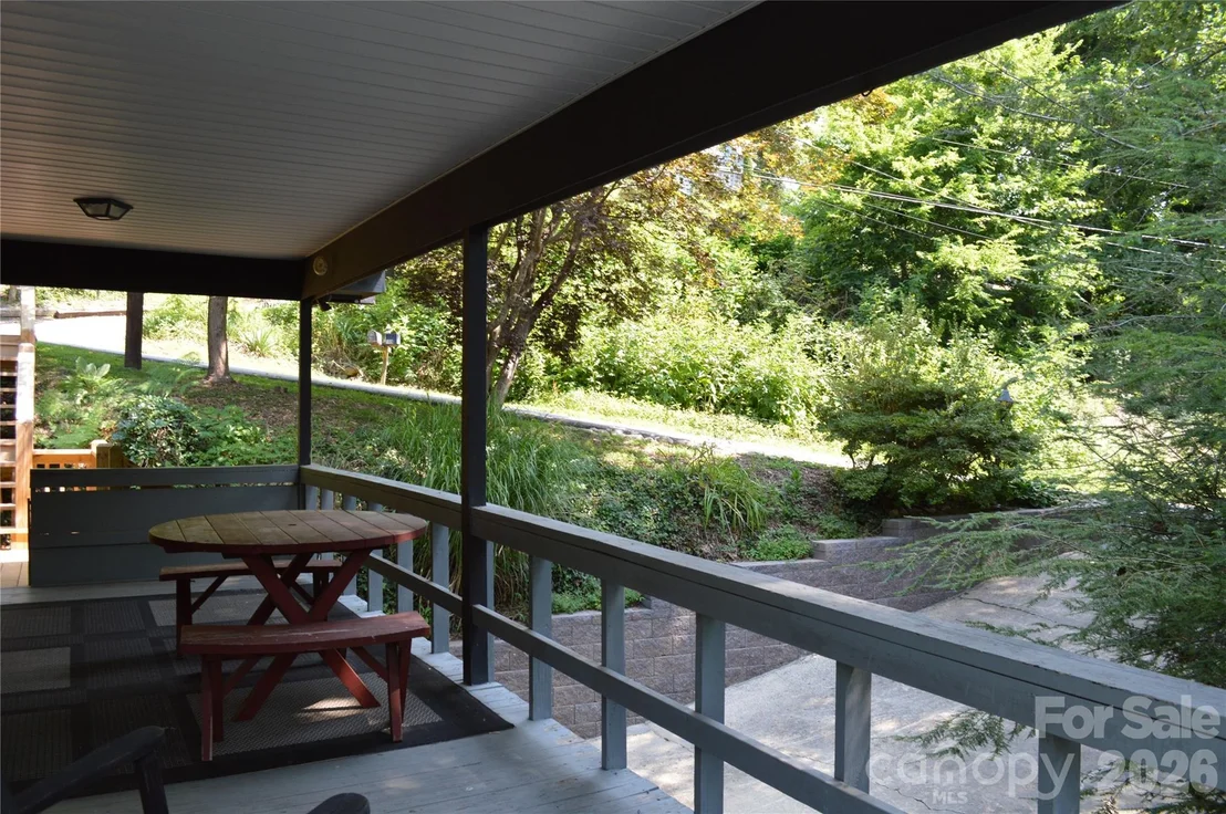 Photo of 184 Laurel Road