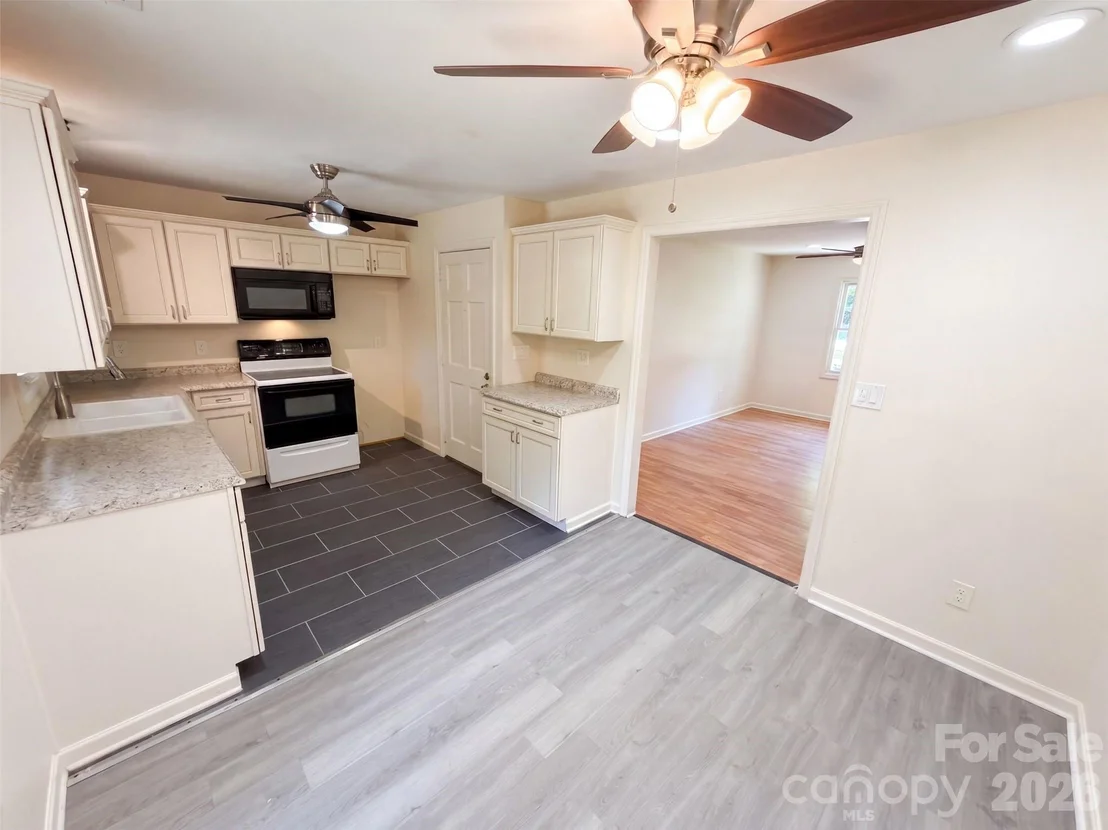 Photo of 1627 Catoe Road