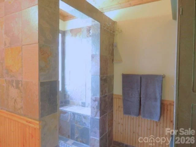 Photo of 141 Owl Haven Lane