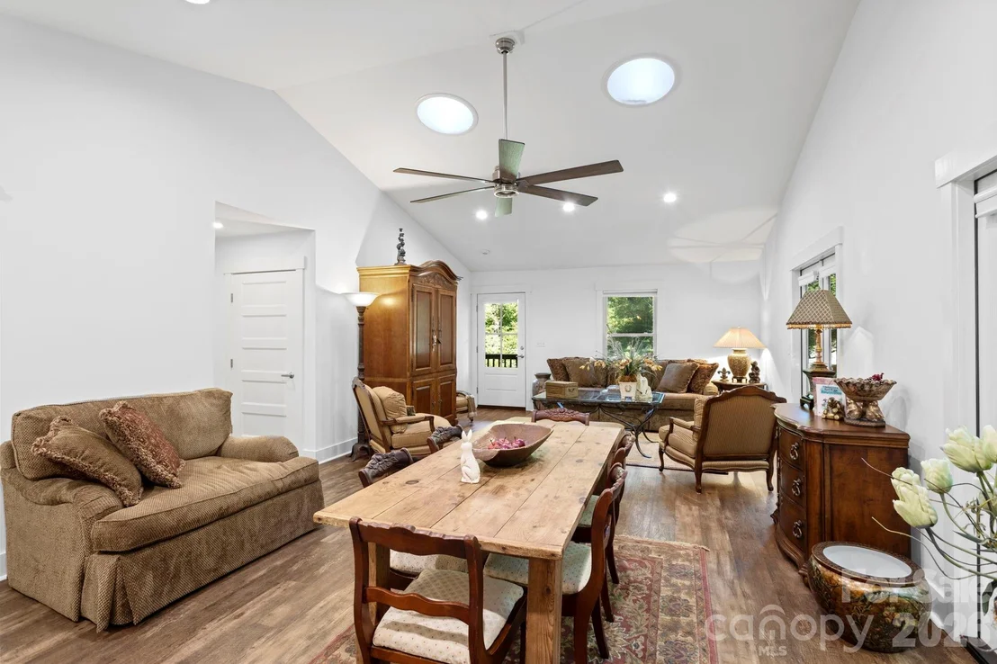 Photo of 400 Laurel Drive