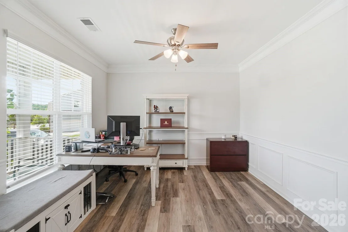 Photo of 859 Windblown Place