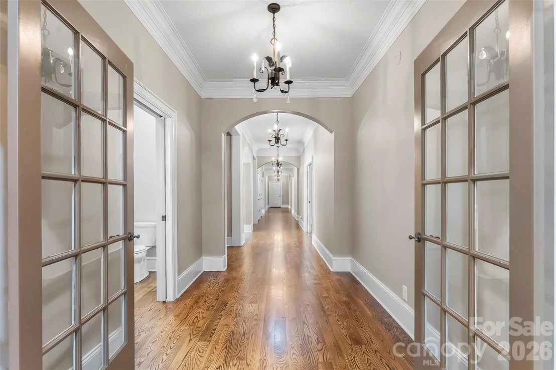 Photo of 1090 Pearidge Road