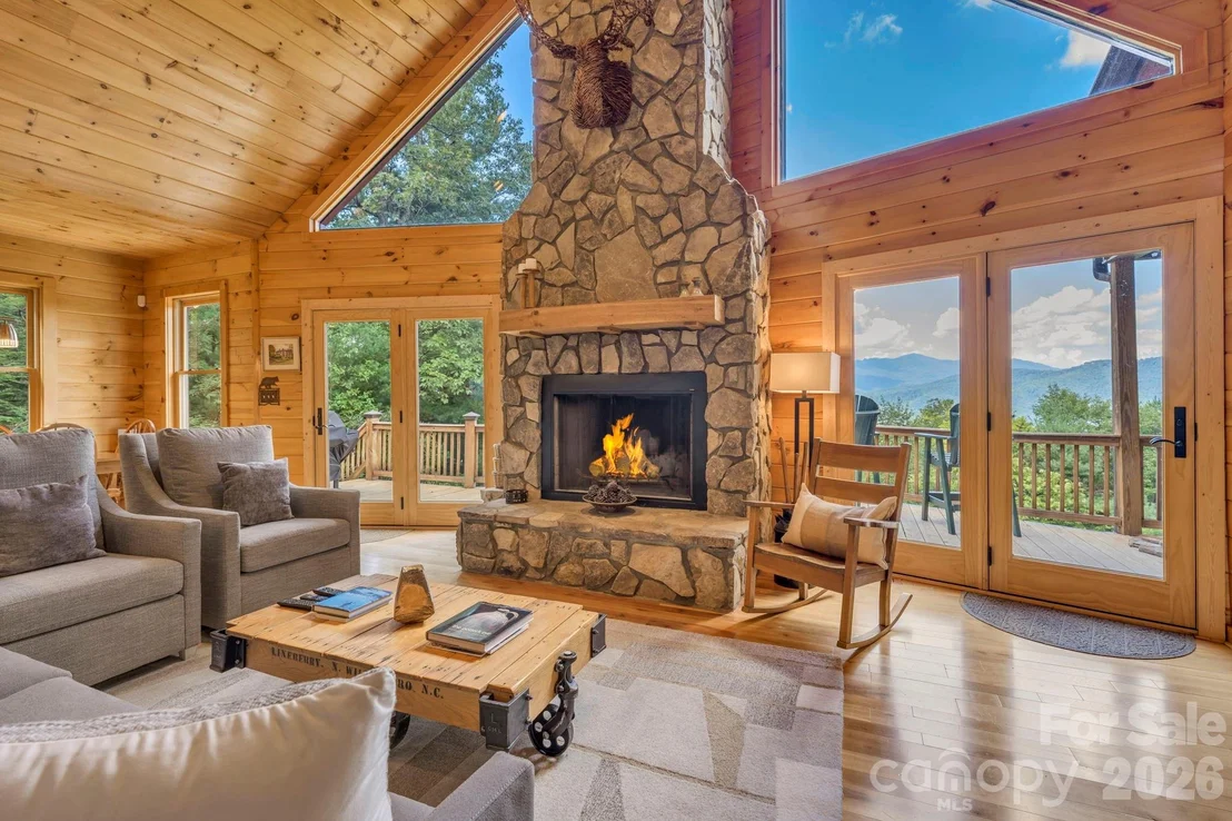 Photo of 4880 Nightingale Lane