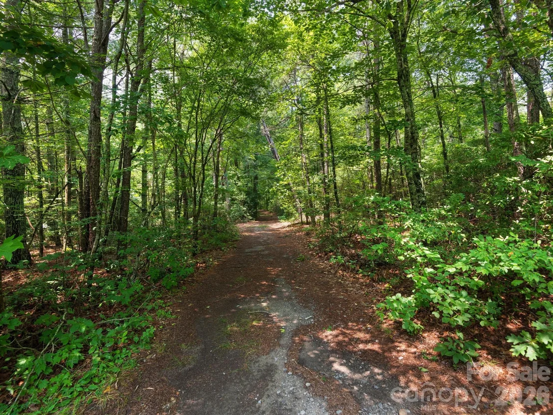 Photo of 24 Nesbitts Olde Farm Road