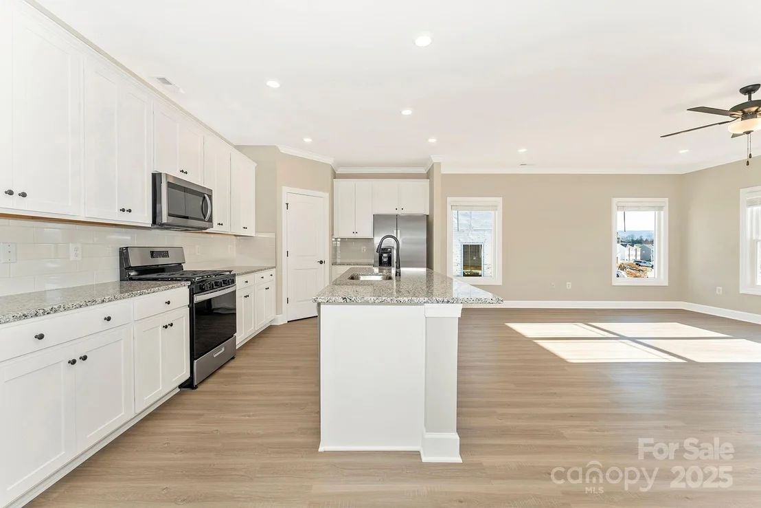Photo of 3453 Robindale Drive
