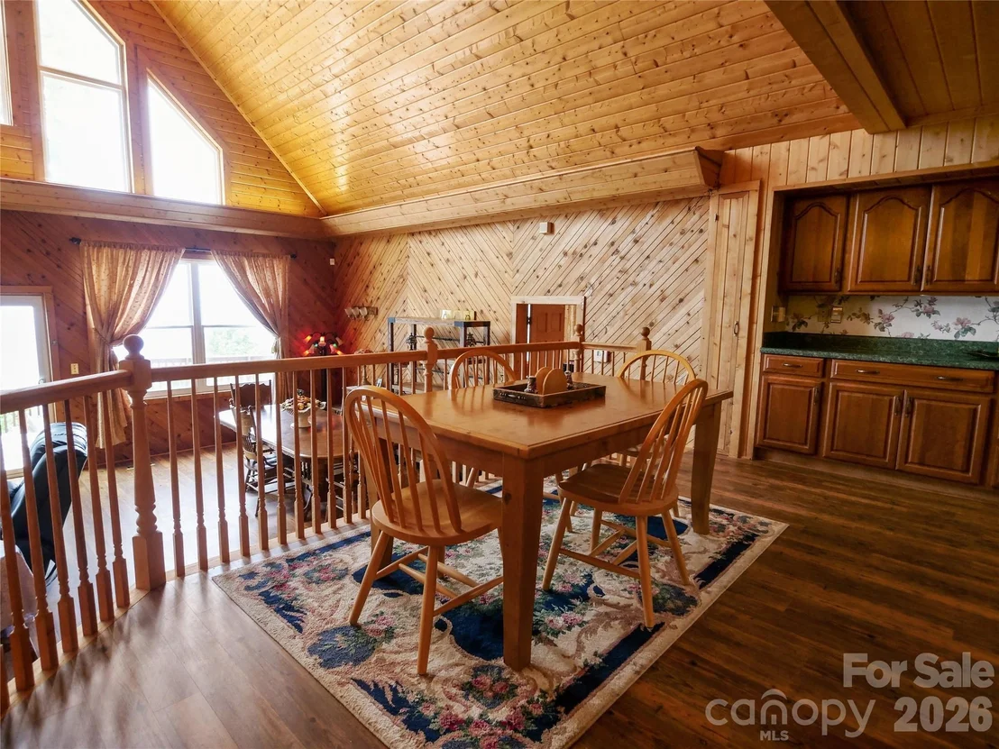 Photo of 386 Arrowhead Trail