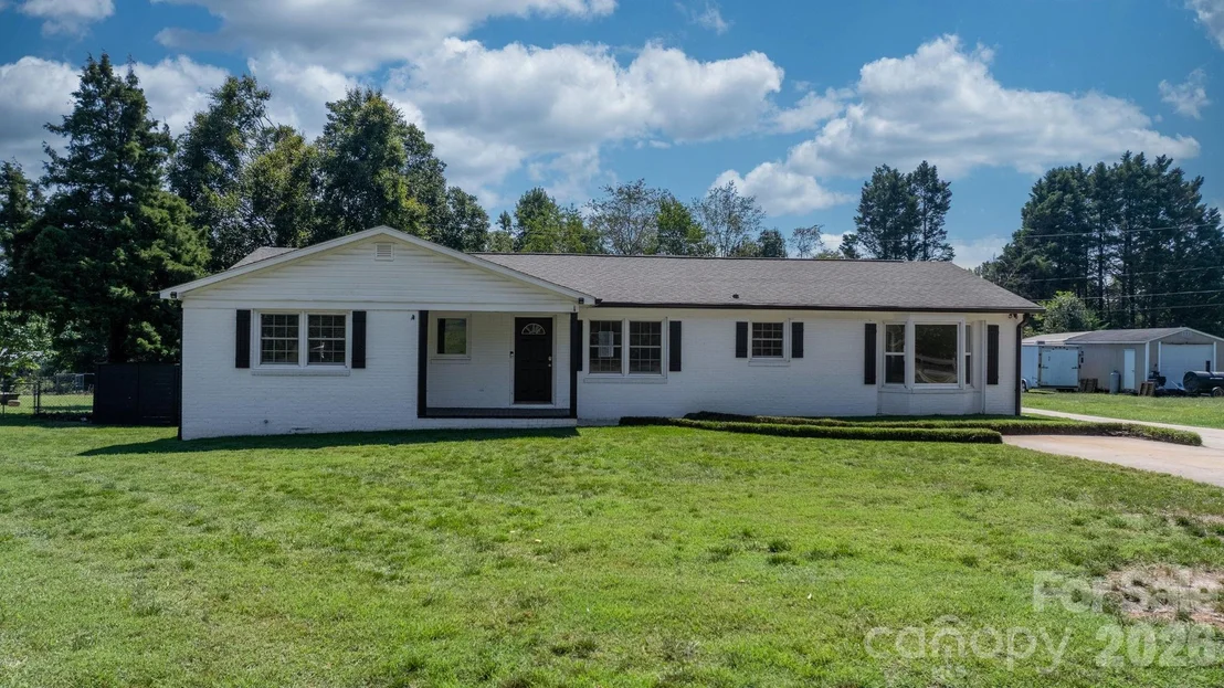 Photo of 5795 Valley Field Road