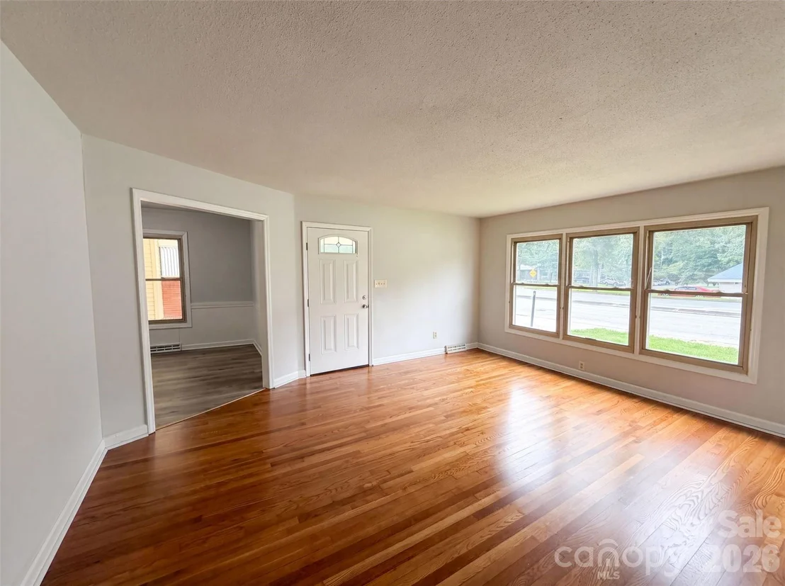 Photo of 1951 Taylor Drive