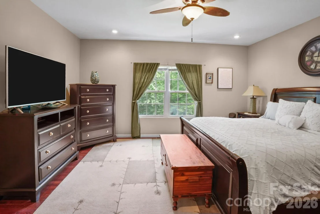 Photo of 90 King Road