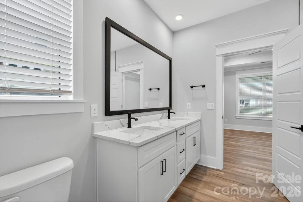 Photo of 1652 Dresden Drive