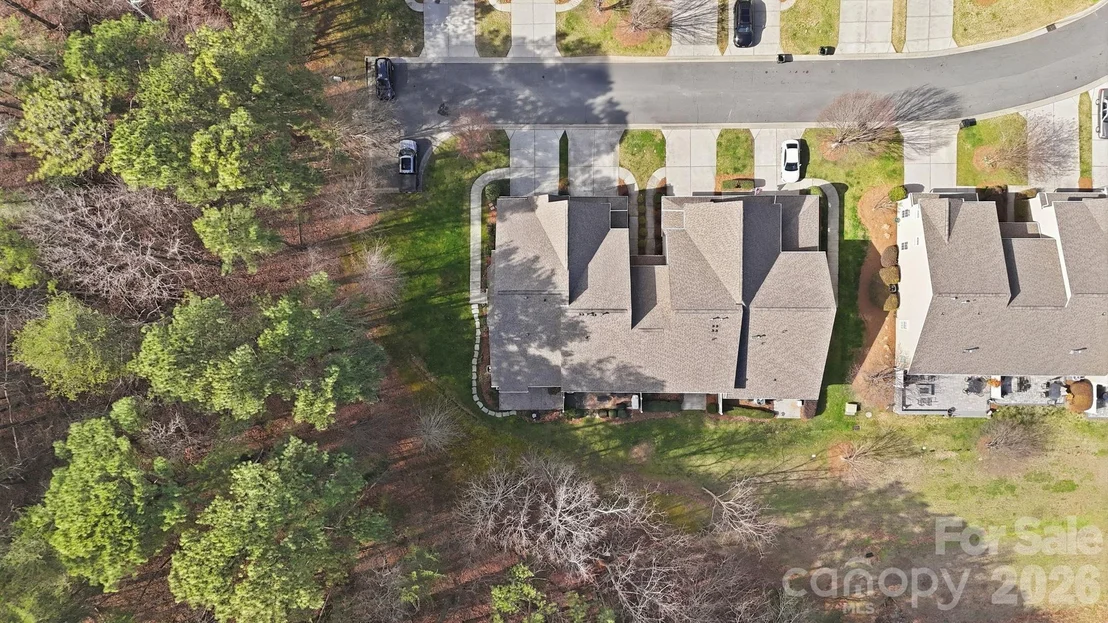 Photo of Unit 252 at 719 Deerbrook Lane