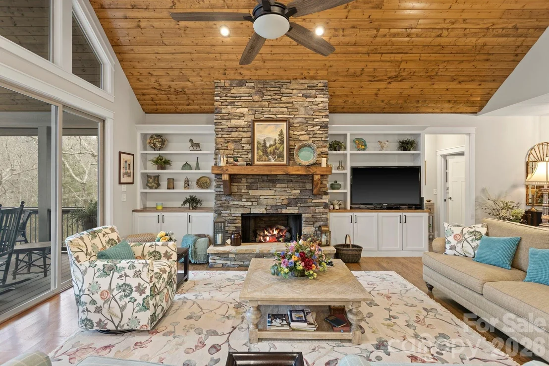 Photo of 719 Overlook Drive