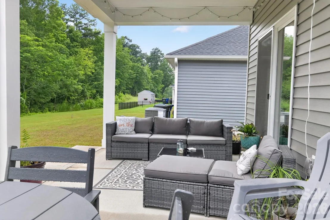 Photo of 1229 Morehead Drive