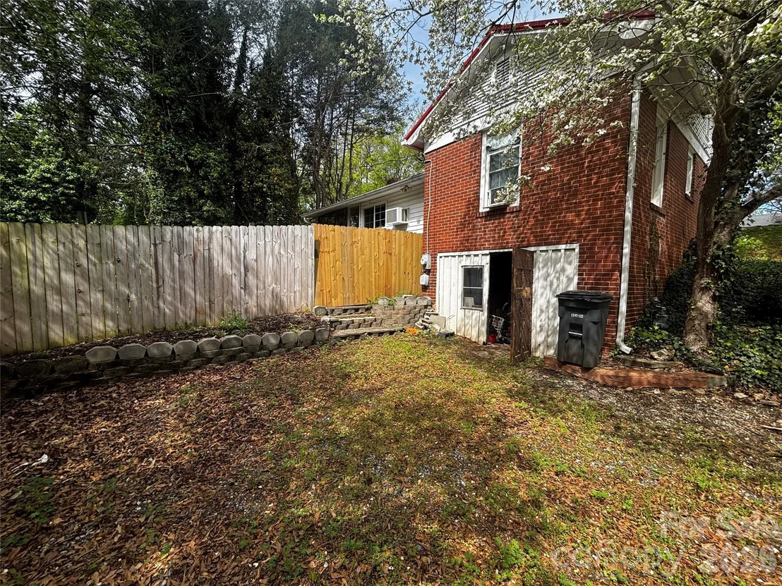 Photo of 103 Silver Creek Road