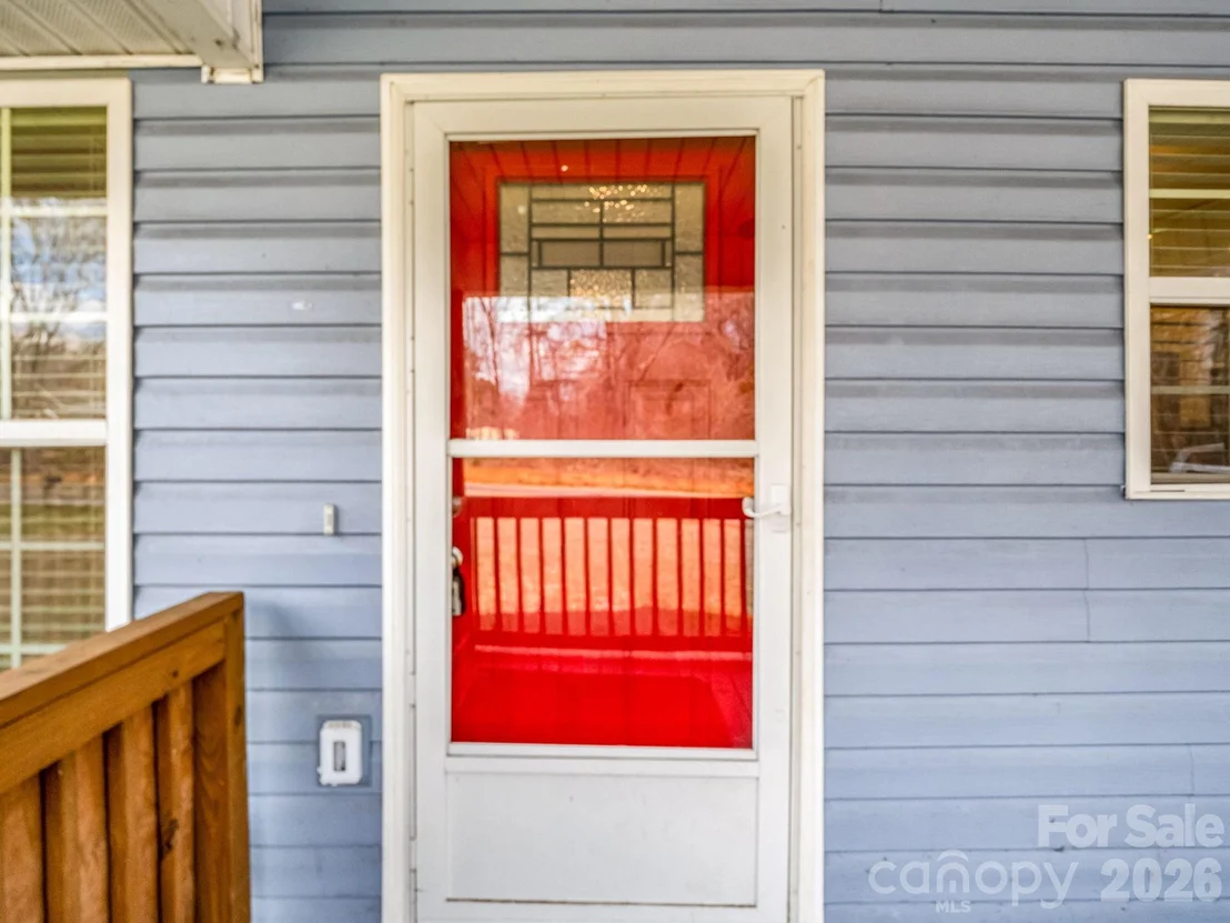 Photo of 655 W Oconee Street