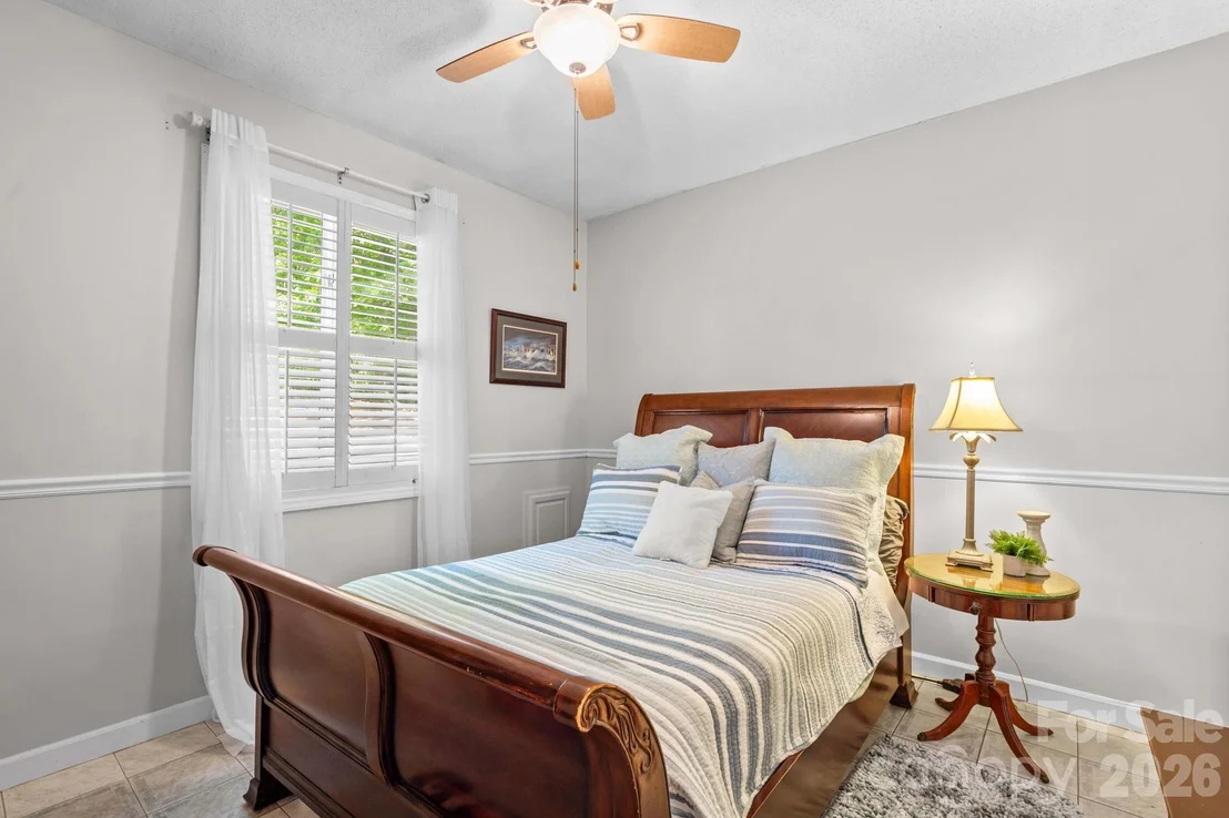 Photo of 395 Rendleman Drive
