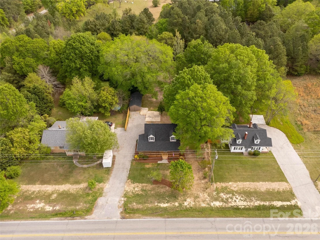 Photo of 2425 Kershaw Camden Highway