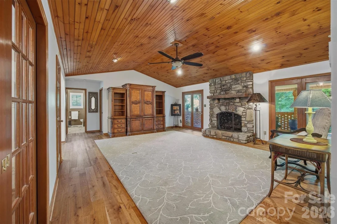 Photo of 232 Westwood Drive