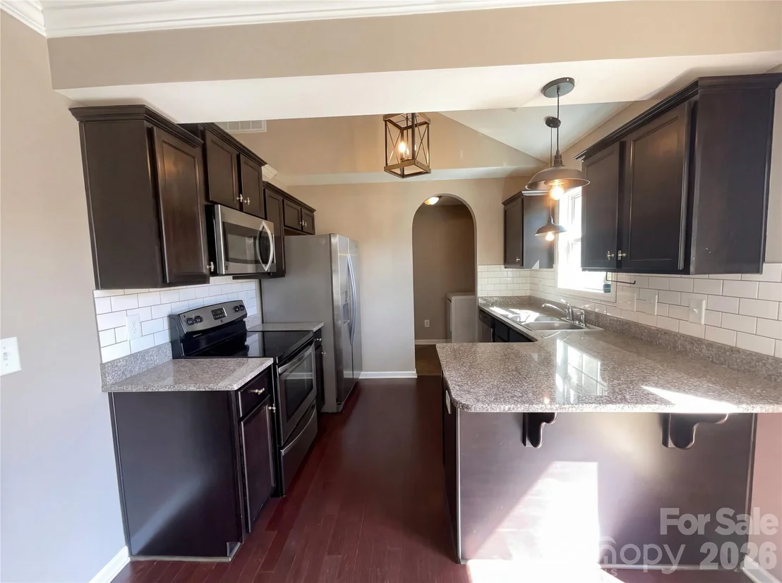 Photo of 1328 Centennial Drive