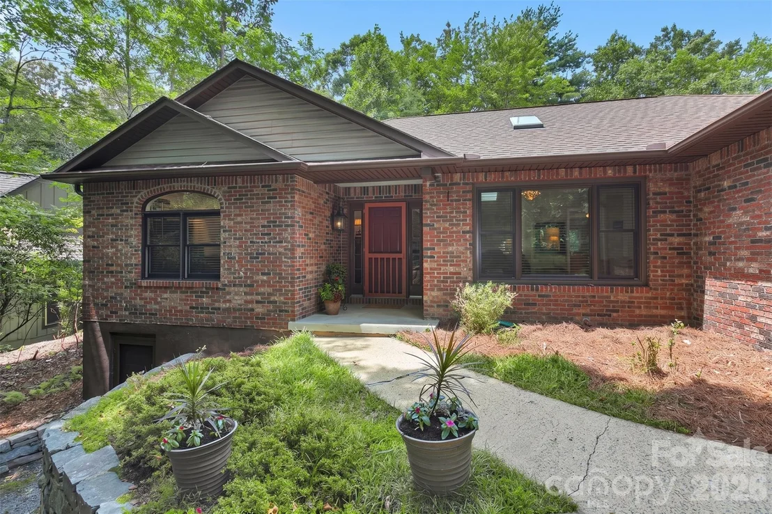 Photo of 542 Soquili Drive