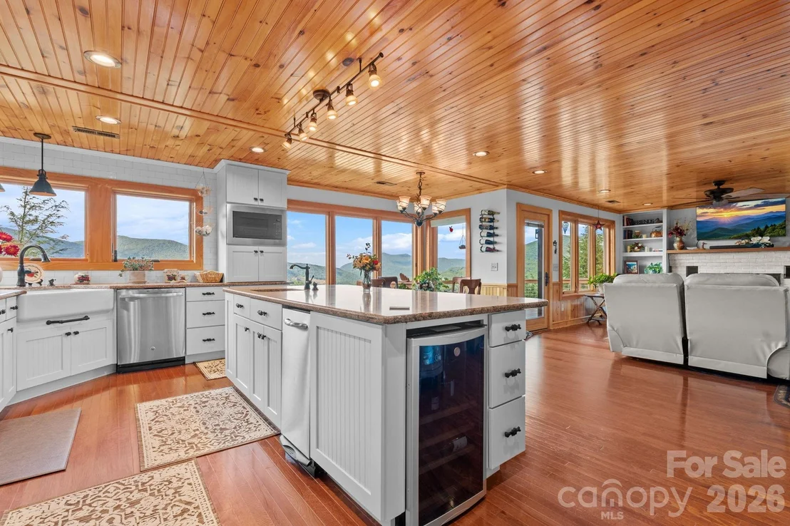 Photo of 1013 Perry Road