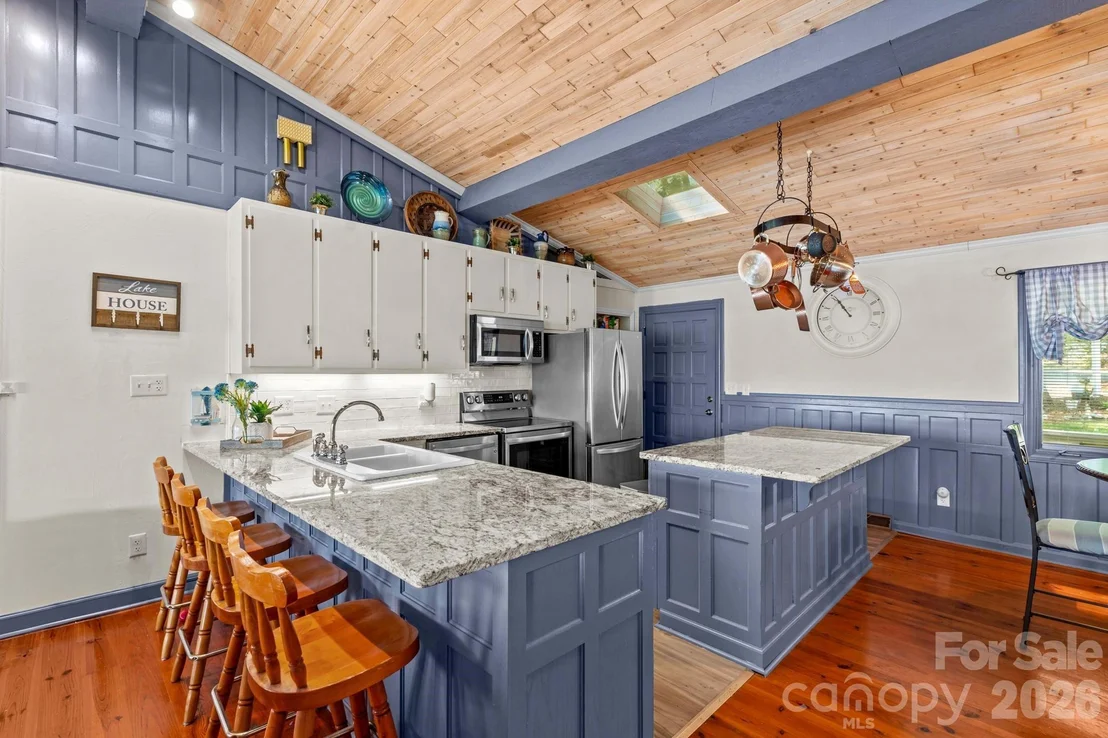 Photo of 395 Rendleman Drive