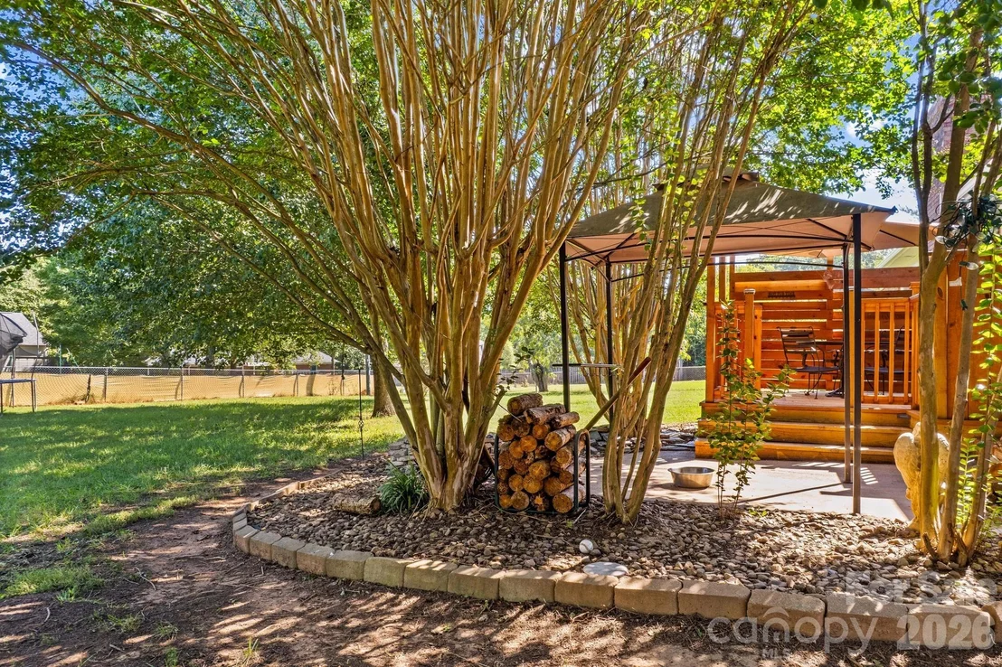 Photo of 230 E Old Farm Road