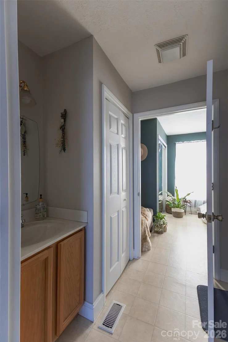 Photo of 3780 Cook Road