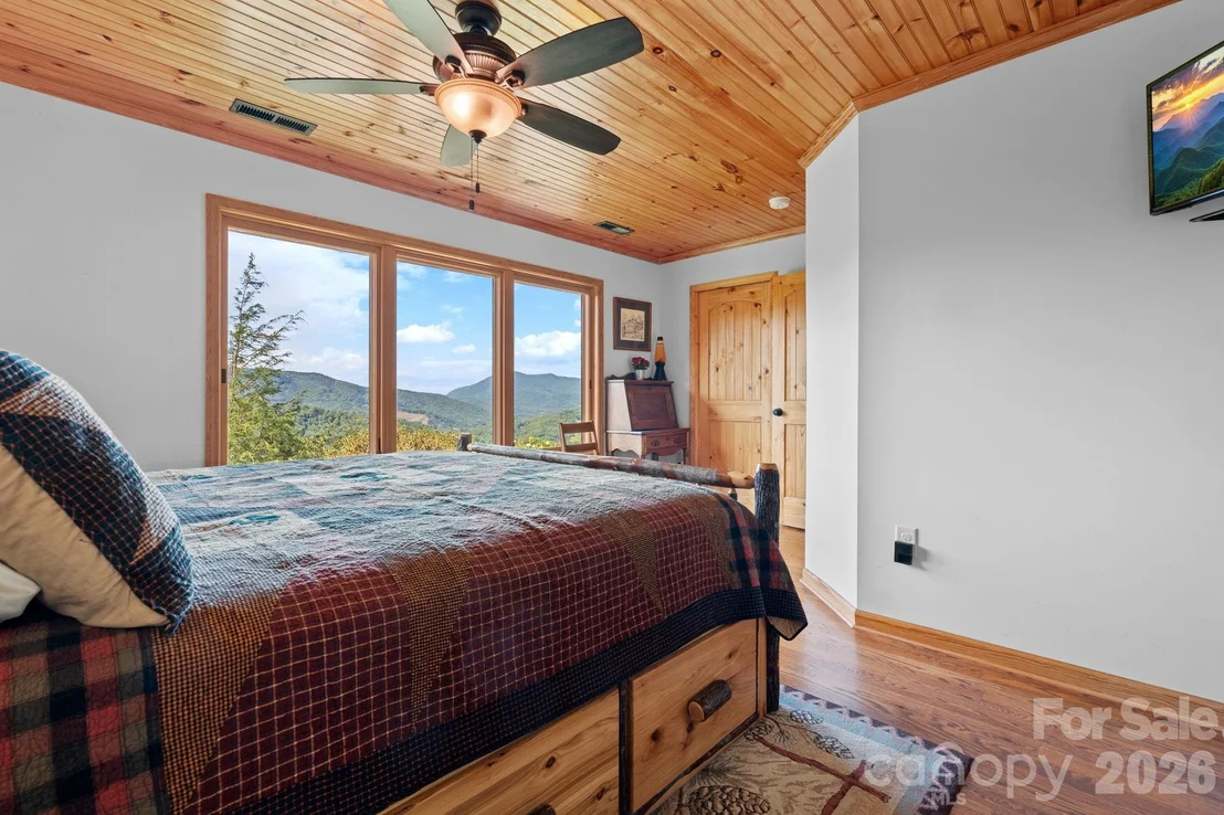 Photo of 1013 Perry Road