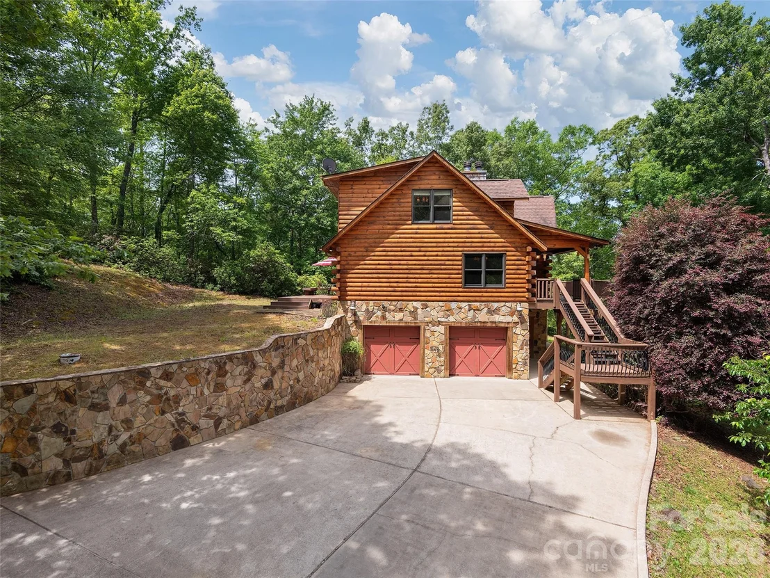Photo of 413 Green Hills Road
