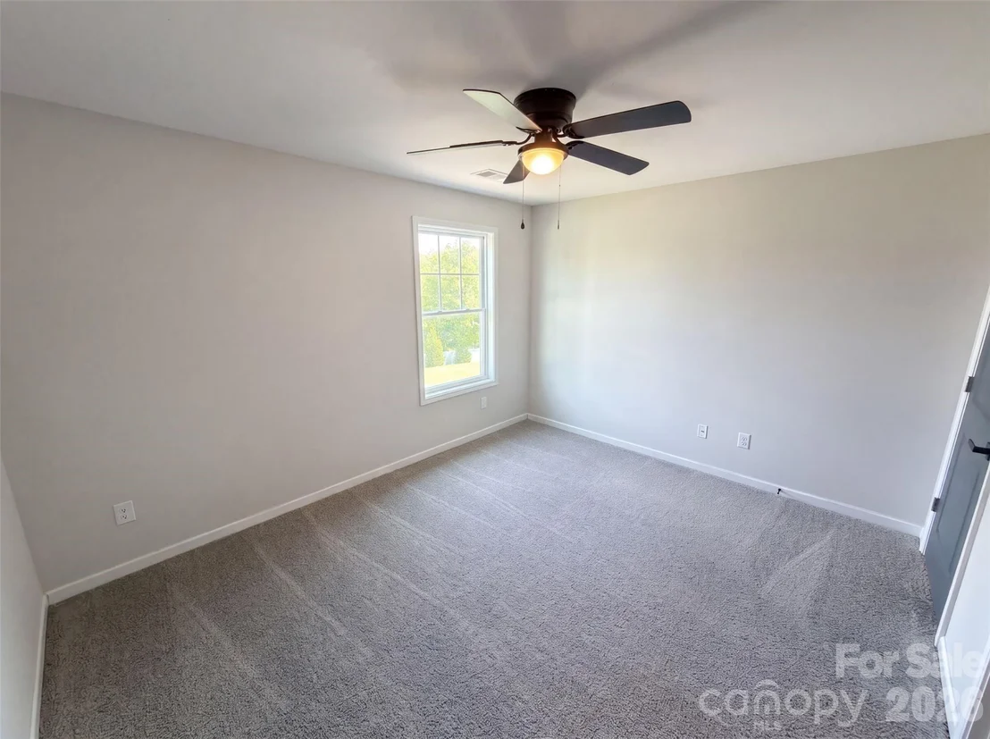Photo of 7020 Chrysanthemum Road