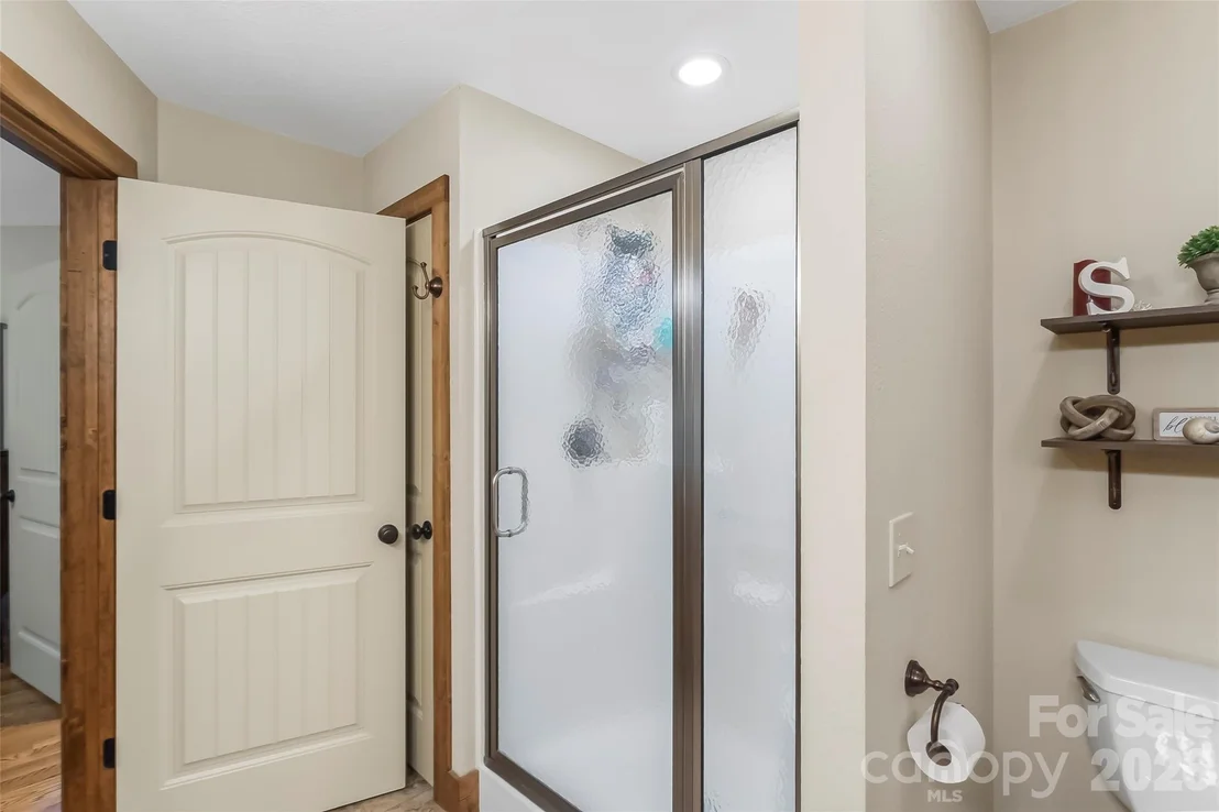 Photo of 590 Larkhaven Drive