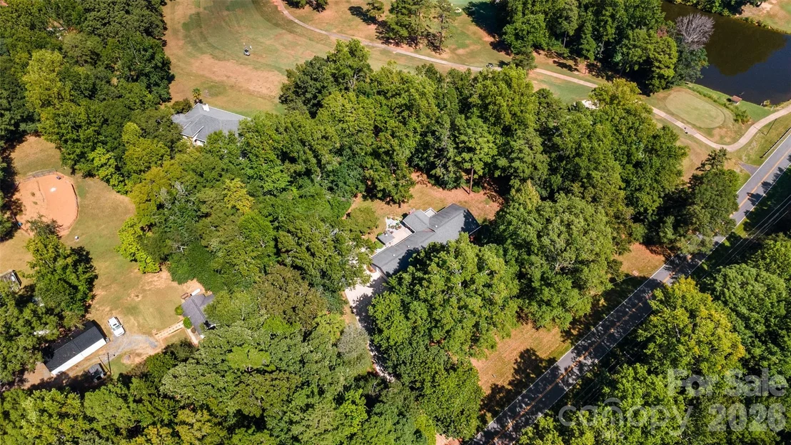 Photo of 600 Fairway Drive