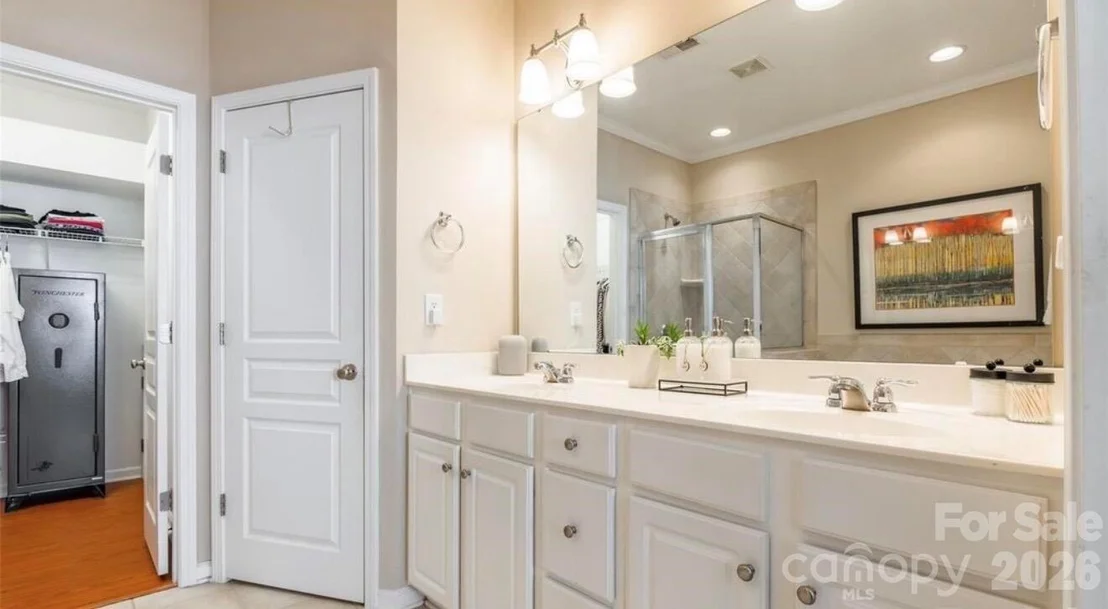 Photo of 555 Pine Links Drive