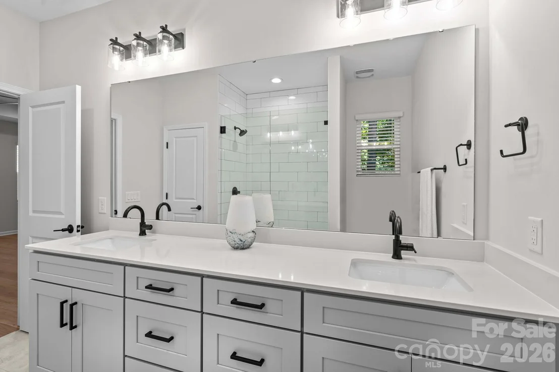 Photo of 307 Sowers Ferry Road