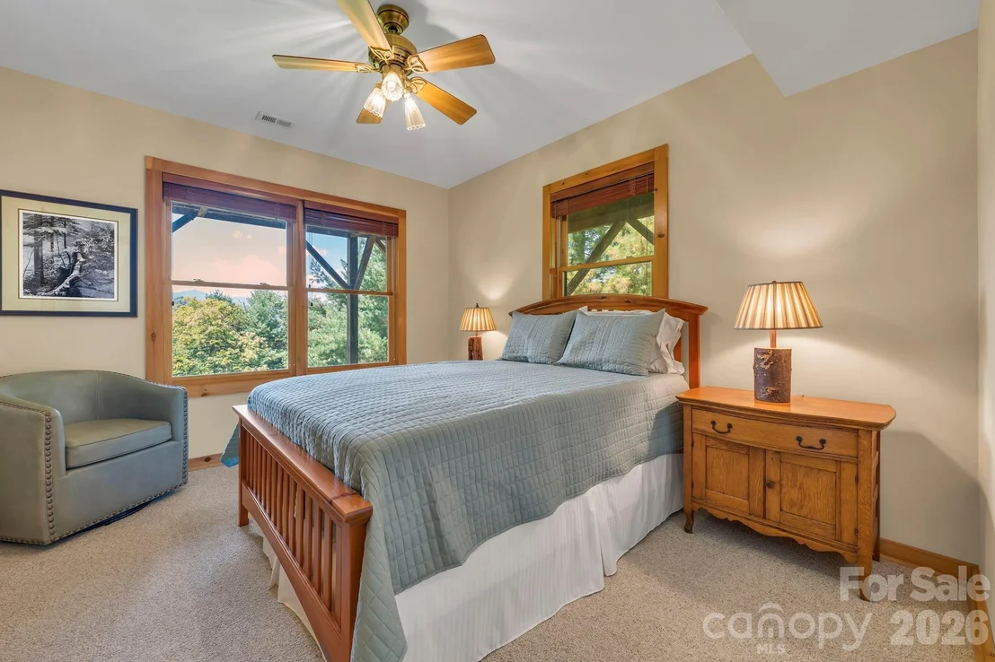 Photo of 4880 Nightingale Lane