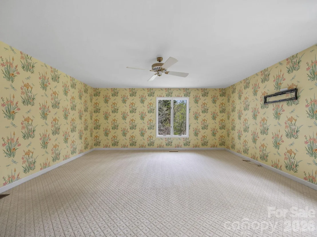 Photo of 140 Meadowlark Drive