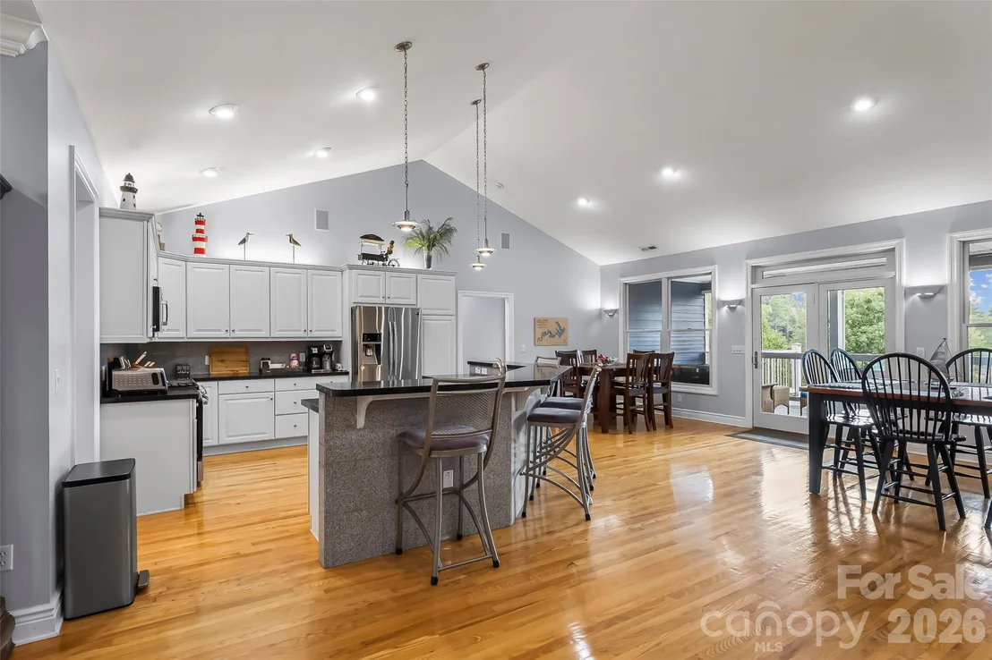 Photo of 705 Waters Edge Drive