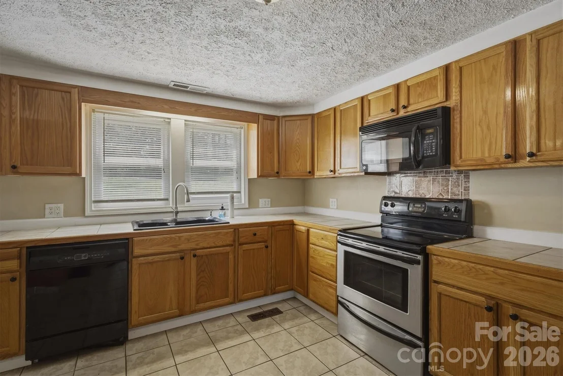 Photo of 2566 Andrews Circle
