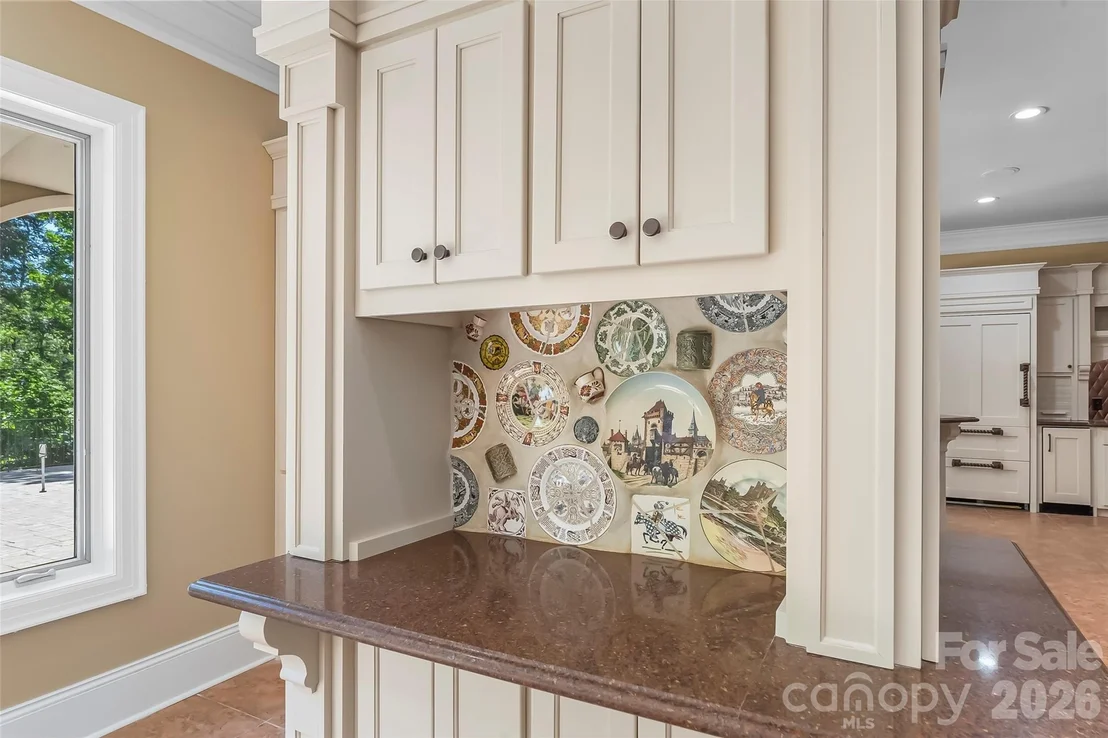 Photo of 1090 Pearidge Road