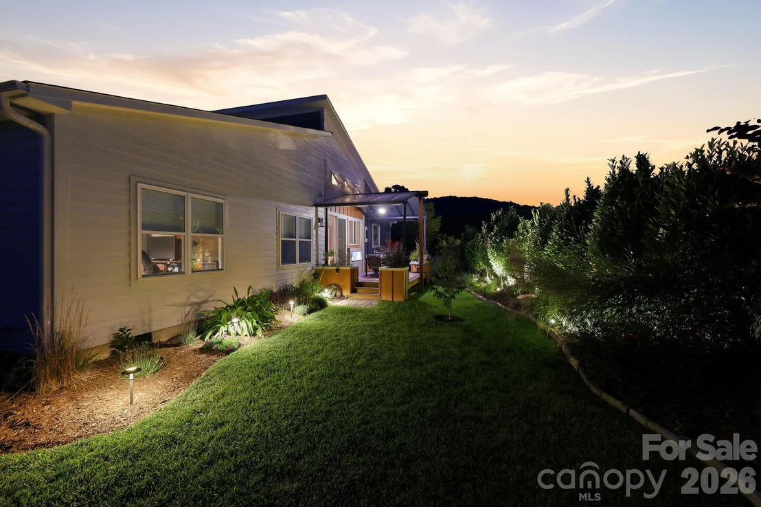 Photo of 112 Upper Grove Lane