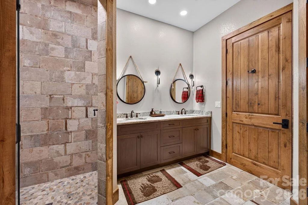 Photo of 1230 Asgi Trail