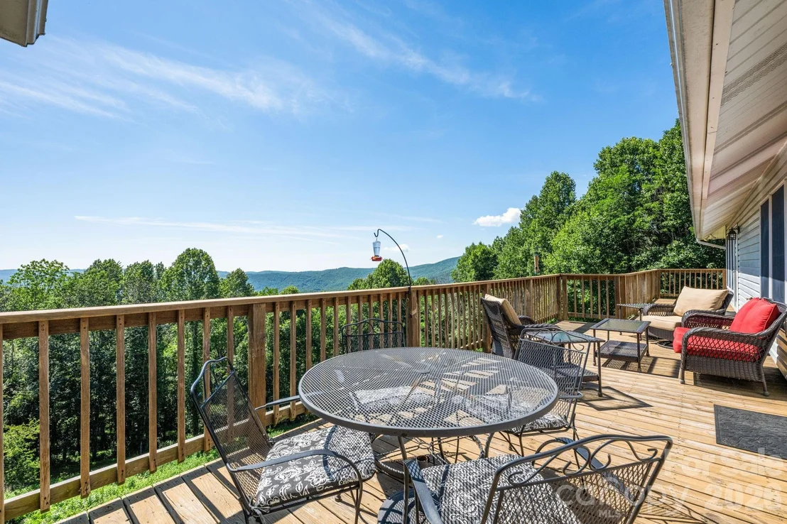 Photo of 784 Alpine Drive