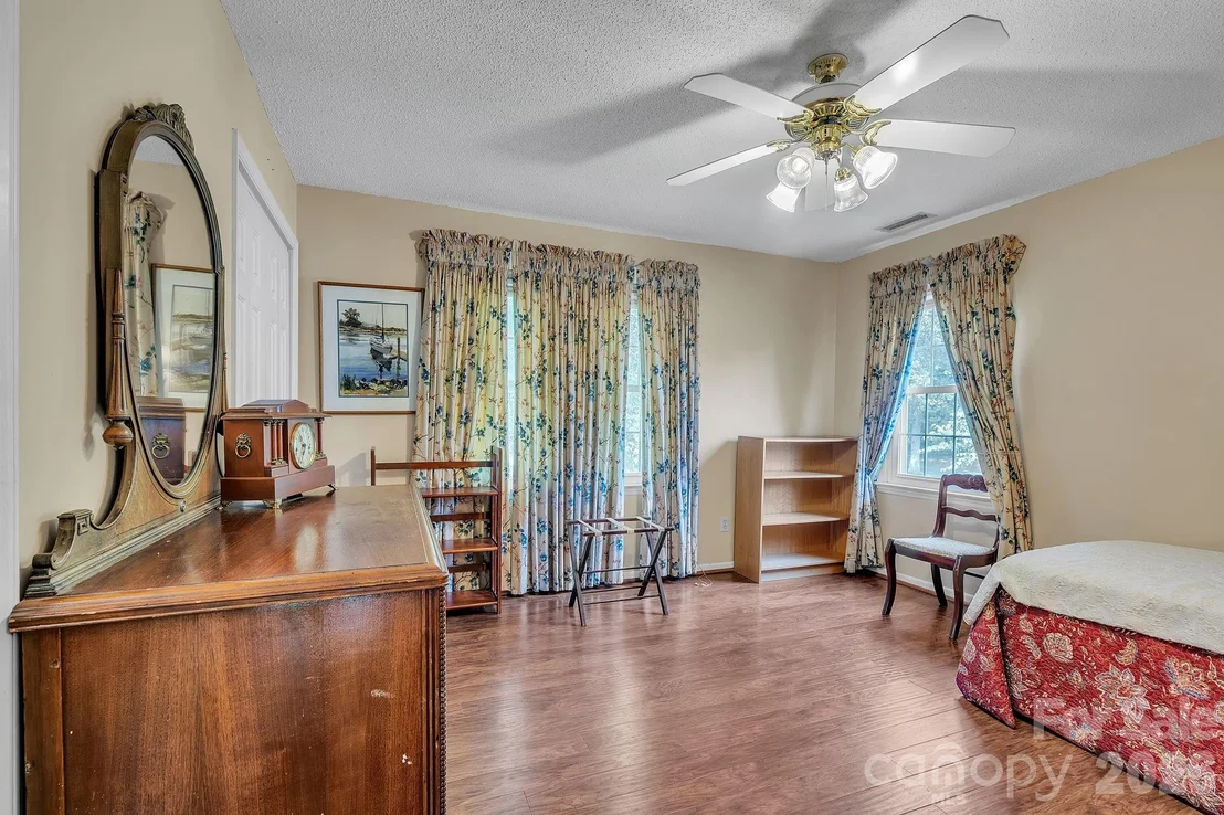 Photo of 412 Smith Road