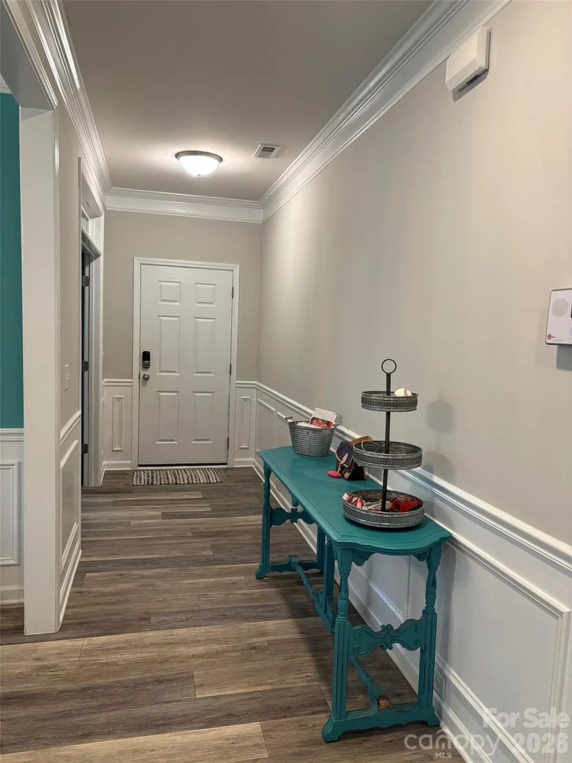 Photo of 5057 Devonshire Road
