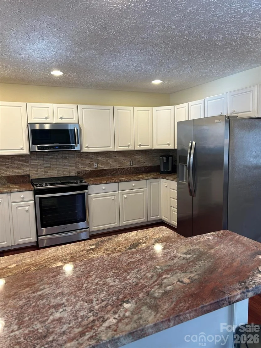 Photo of 323 Swamp Fox Drive