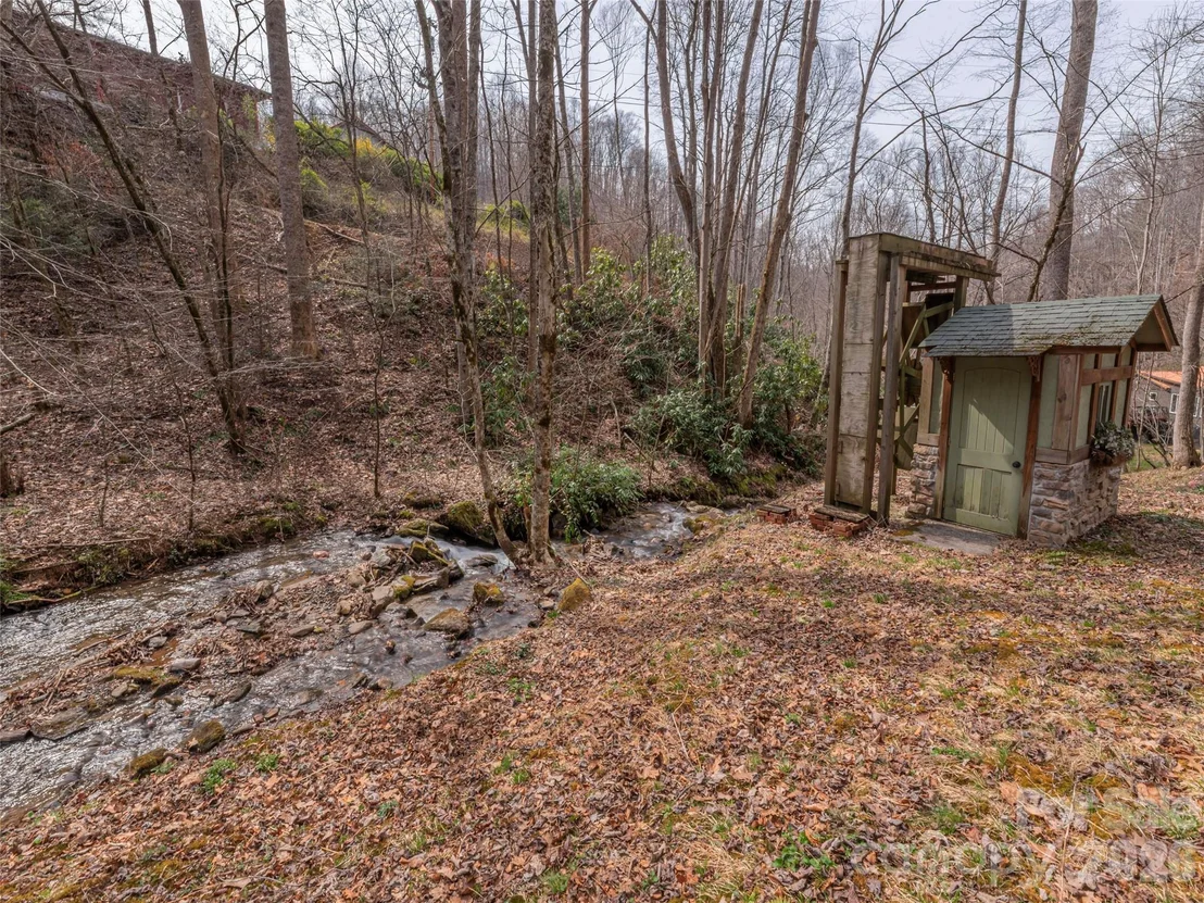 Photo of 897 Dark Ridge Road
